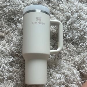 Stanley 40oz tumbler